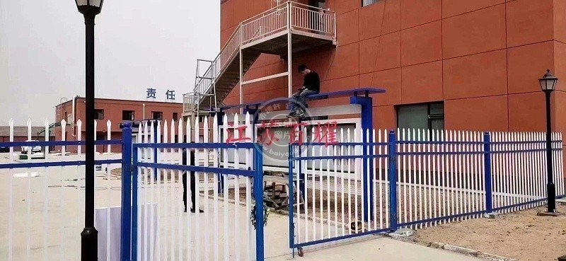 宁夏银川一工厂宣传栏安装实景